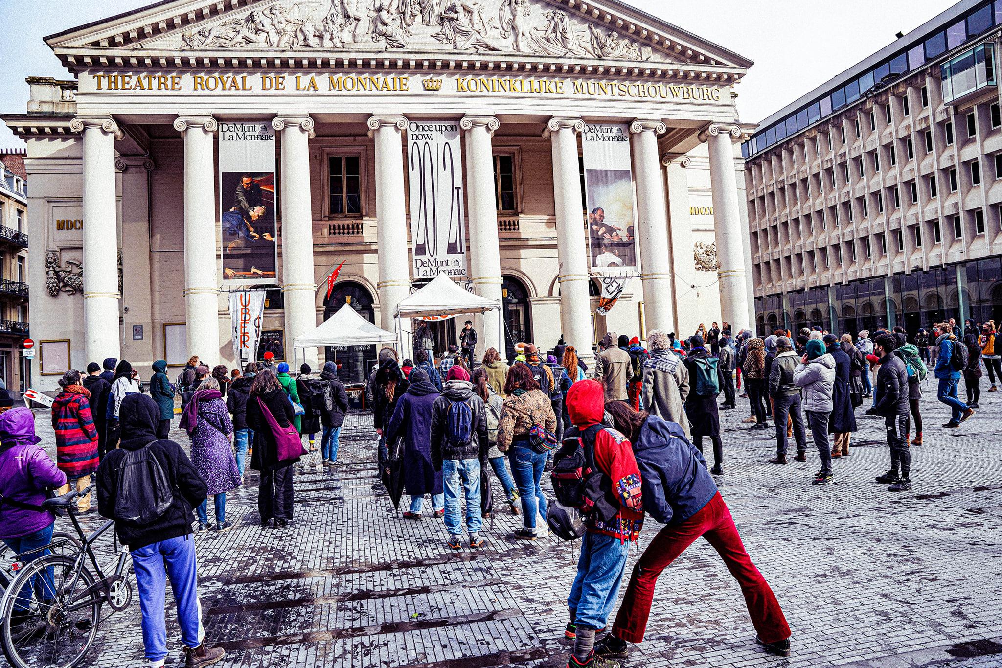 la monnaie ocupée